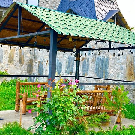 Mziuri Guest House เมสเตีย ภายนอก รูปภาพ